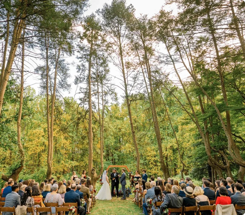 A nature-inspired wedding at Woodend Sanctuary featuring wooded grounds and a historic mansion near Washington DC
