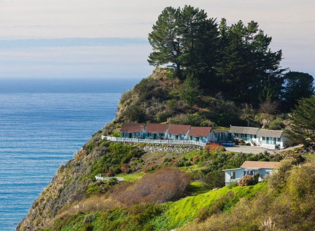 Cliffside cabins at Lucia Lodge overlooking the Pacific Ocean in Big Sur